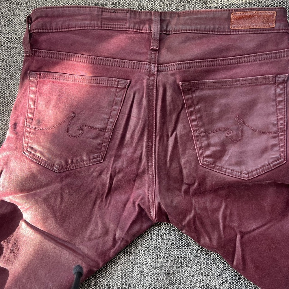 AG Jeans: The Legging Ankle coated. Size 26R.